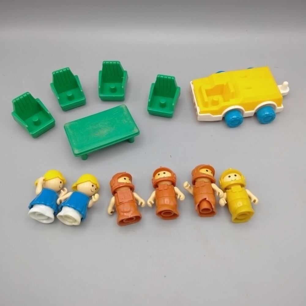 Vintage Lil Playmates Space Station Astronauts and People Table Chairs Car